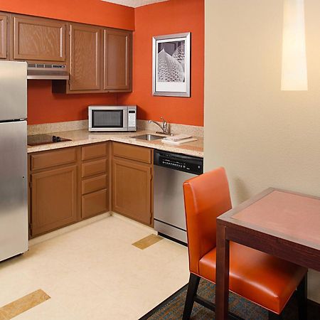 Residence Inn By Marriott Detroit Livonia Bagian luar foto