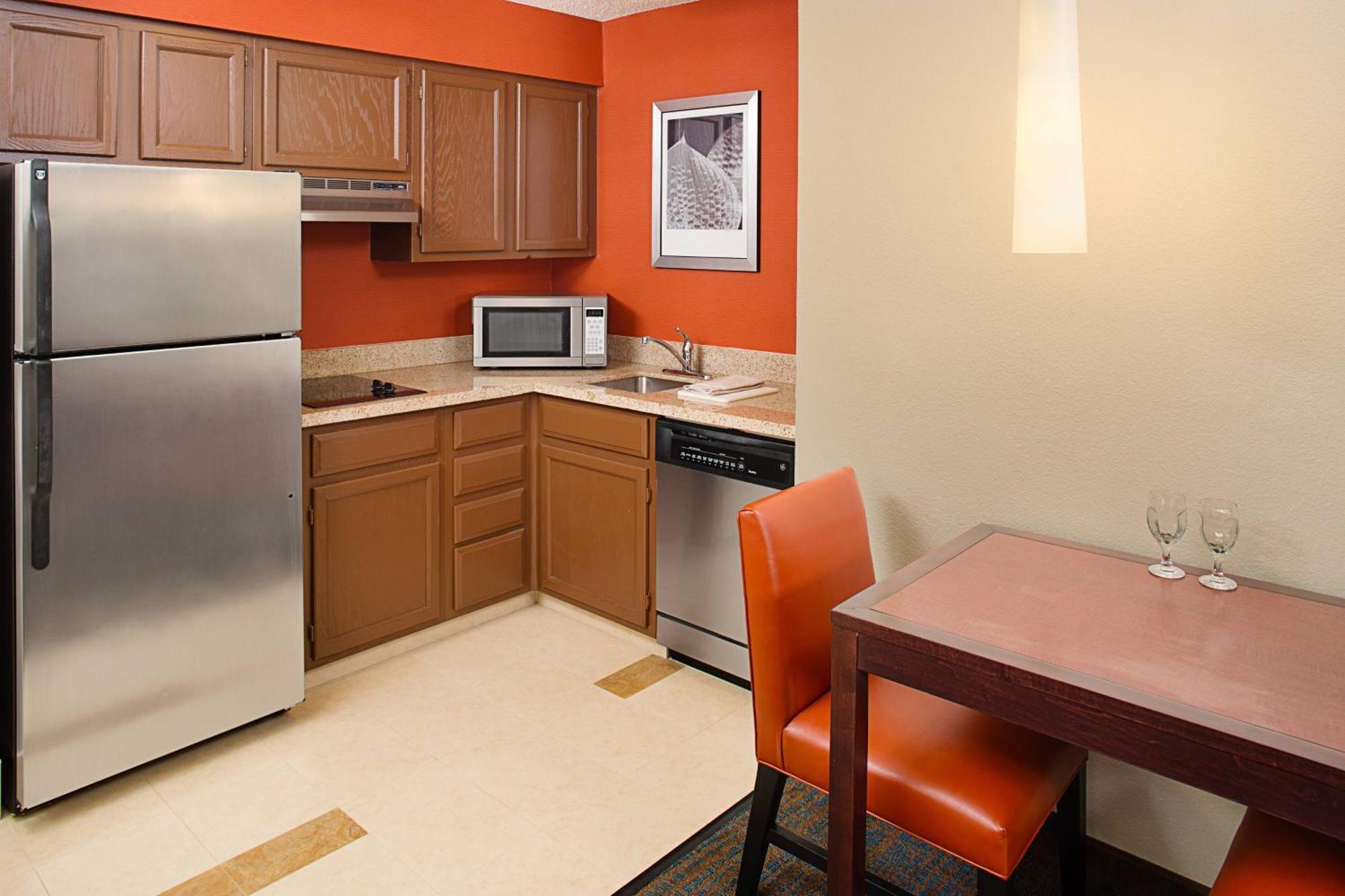 Residence Inn By Marriott Detroit Livonia Bagian luar foto