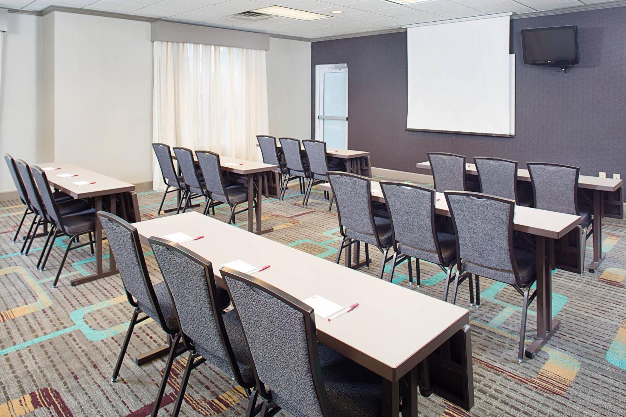 Residence Inn By Marriott Detroit Livonia Bagian luar foto