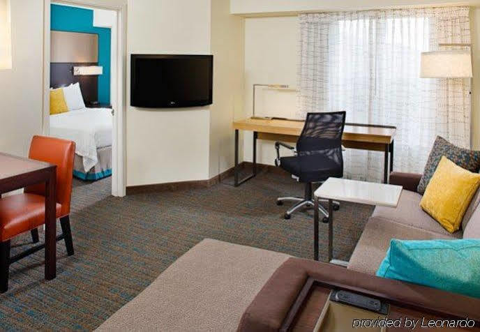 Residence Inn By Marriott Detroit Livonia Bagian luar foto